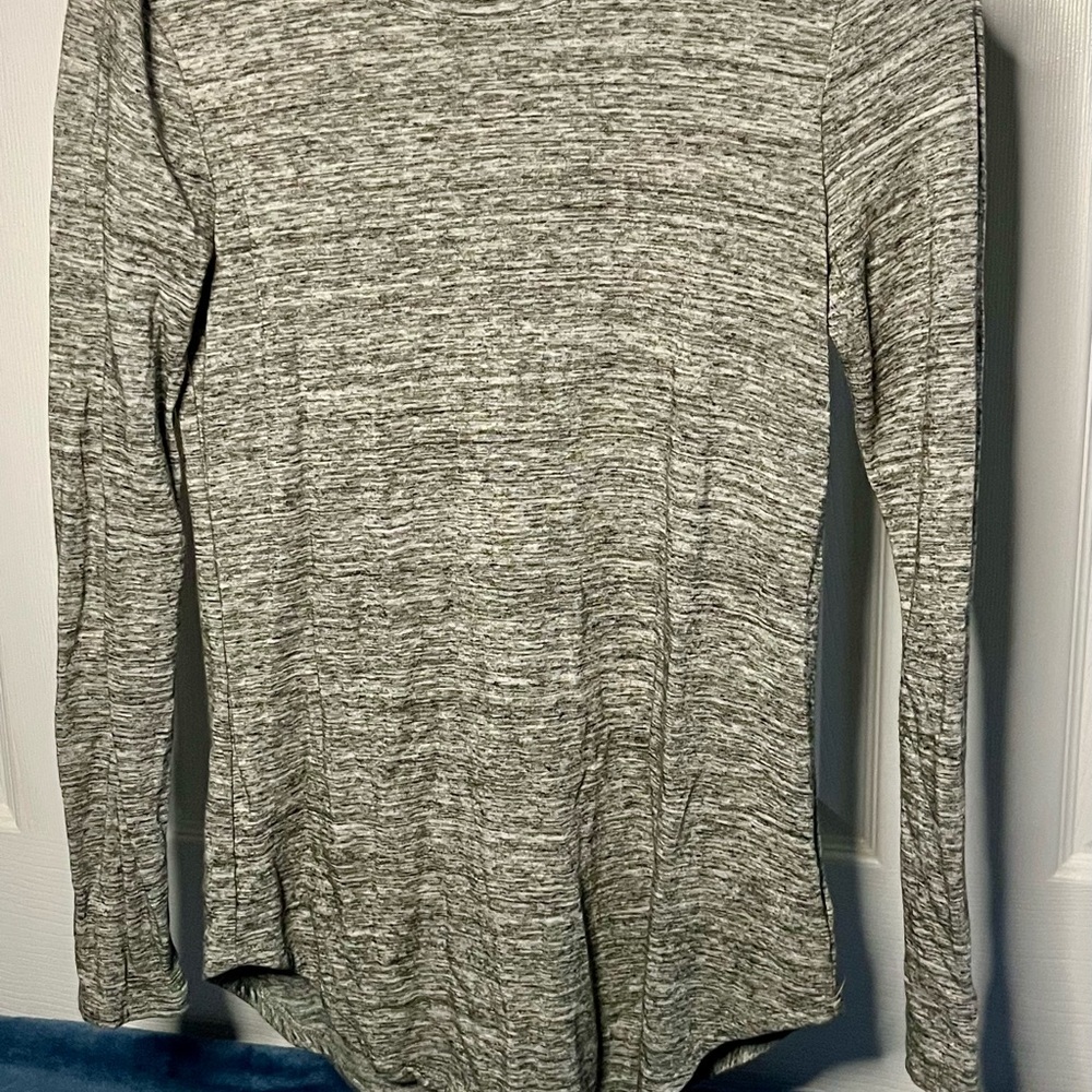 Daily Ritual Heather Gray Top Size Small Long Sleeve